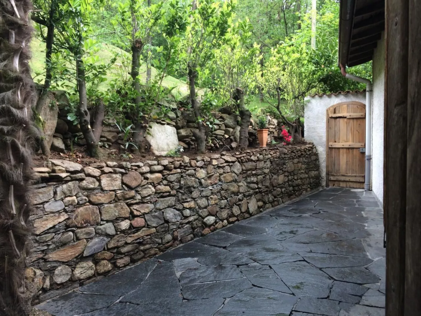 Casa Ines mit Grotto und Pergola