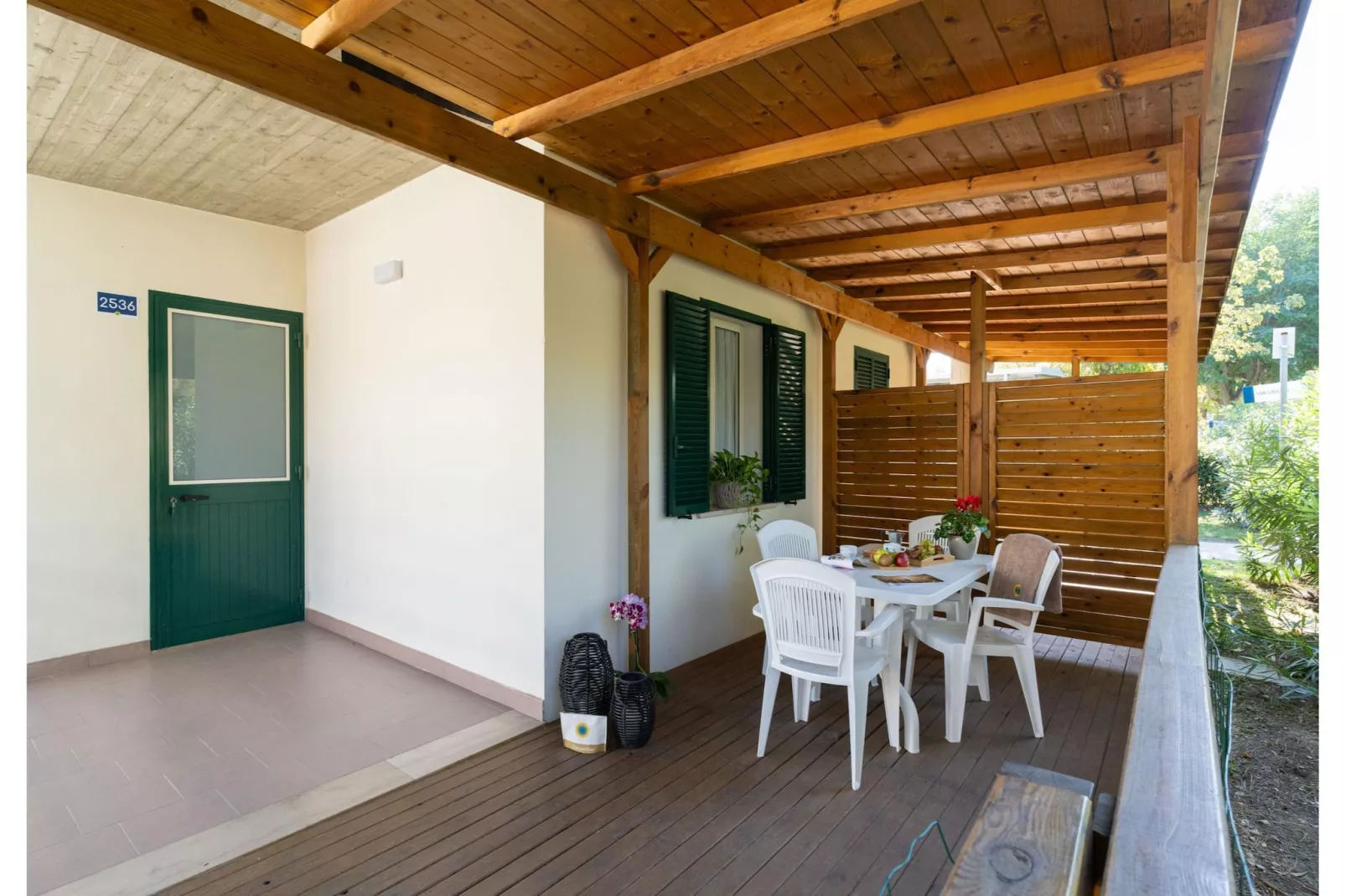 Stork Family Collection - BUNGALOW BILOCALE DOG max cap 5 pax