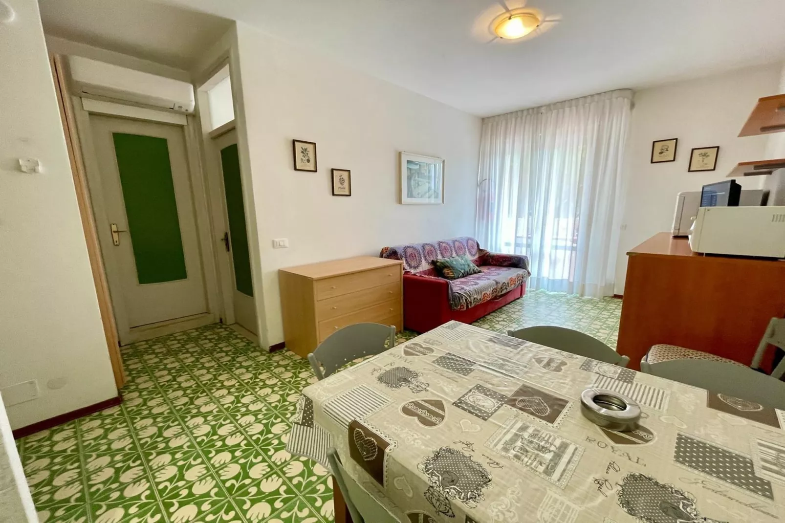 Portesin 11B - Eetkamer