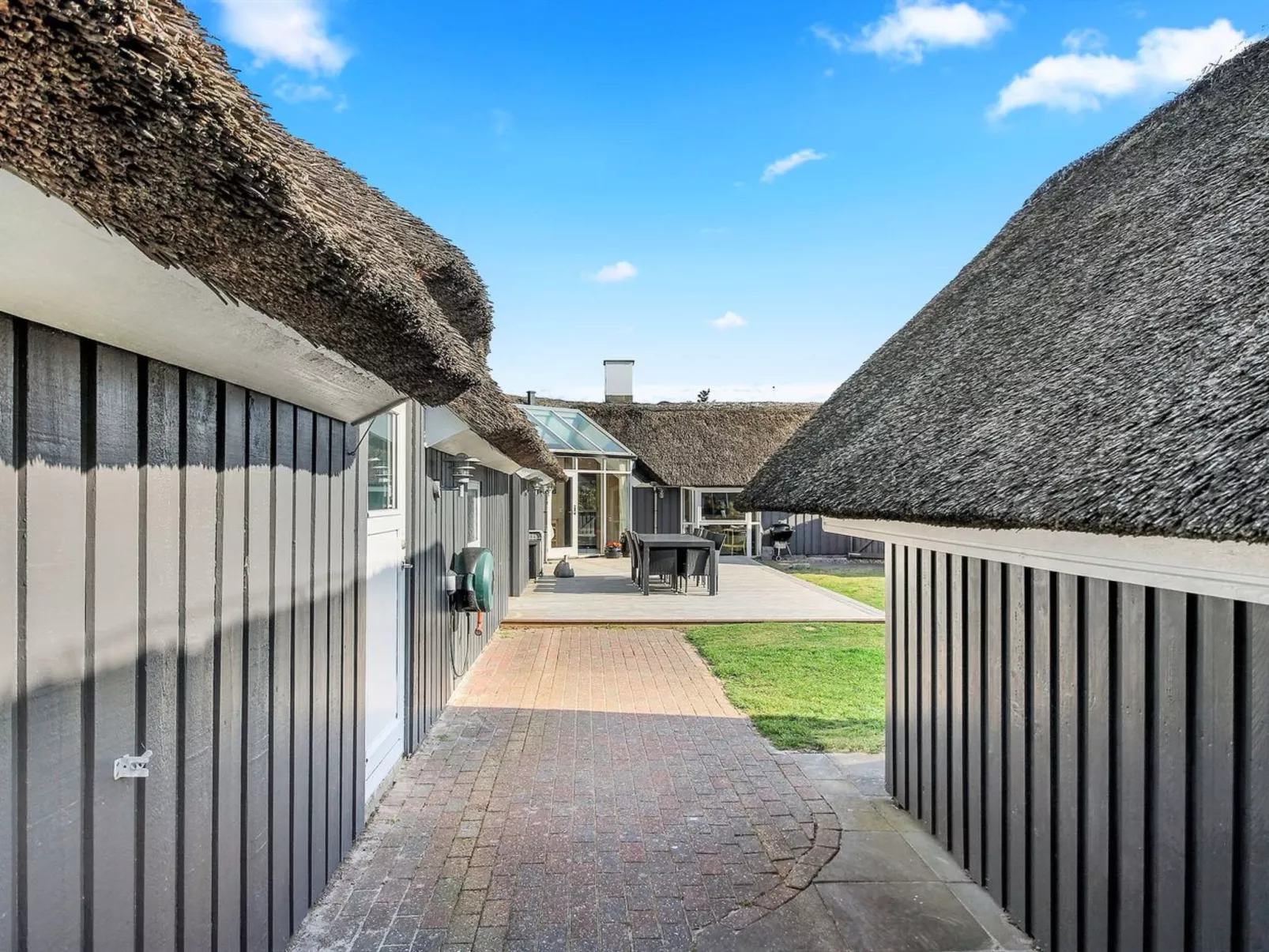 "Ansine" - 1.2km from the sea - Buiten