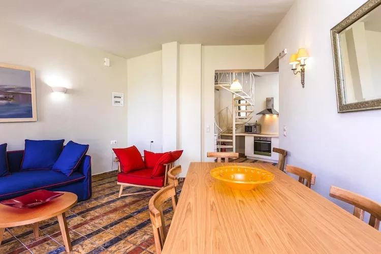 Villas Avra & Pyrgos, Episkopi-Villa Pyrgos, ca. 145 qm, 9 pax - Woonkamer