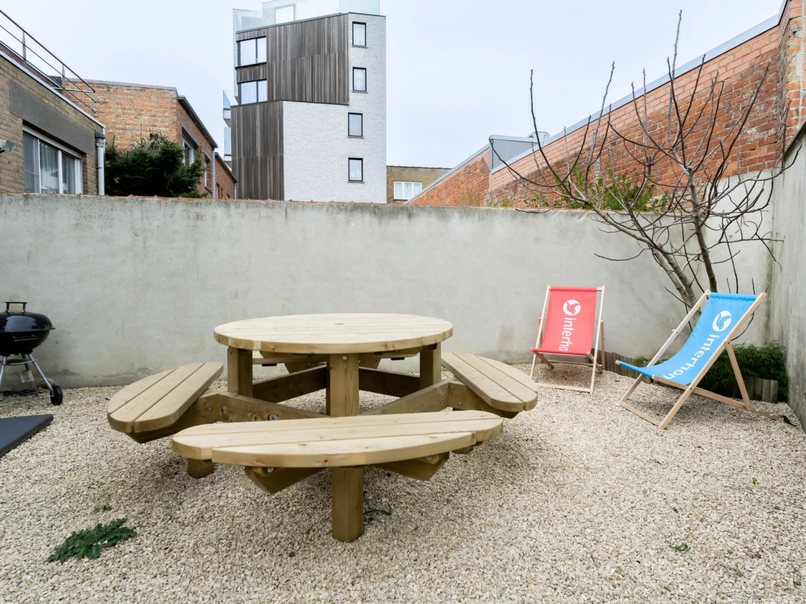 Wanderlust Belgium with parking - Buiten