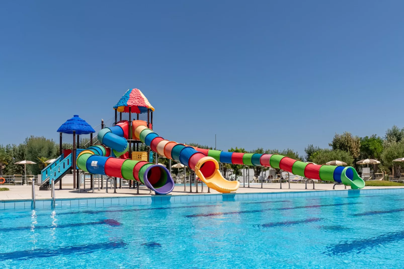 Stork Family Collection - BUNGALOW BILOCALE DOG max cap 5 pax - Zwembad