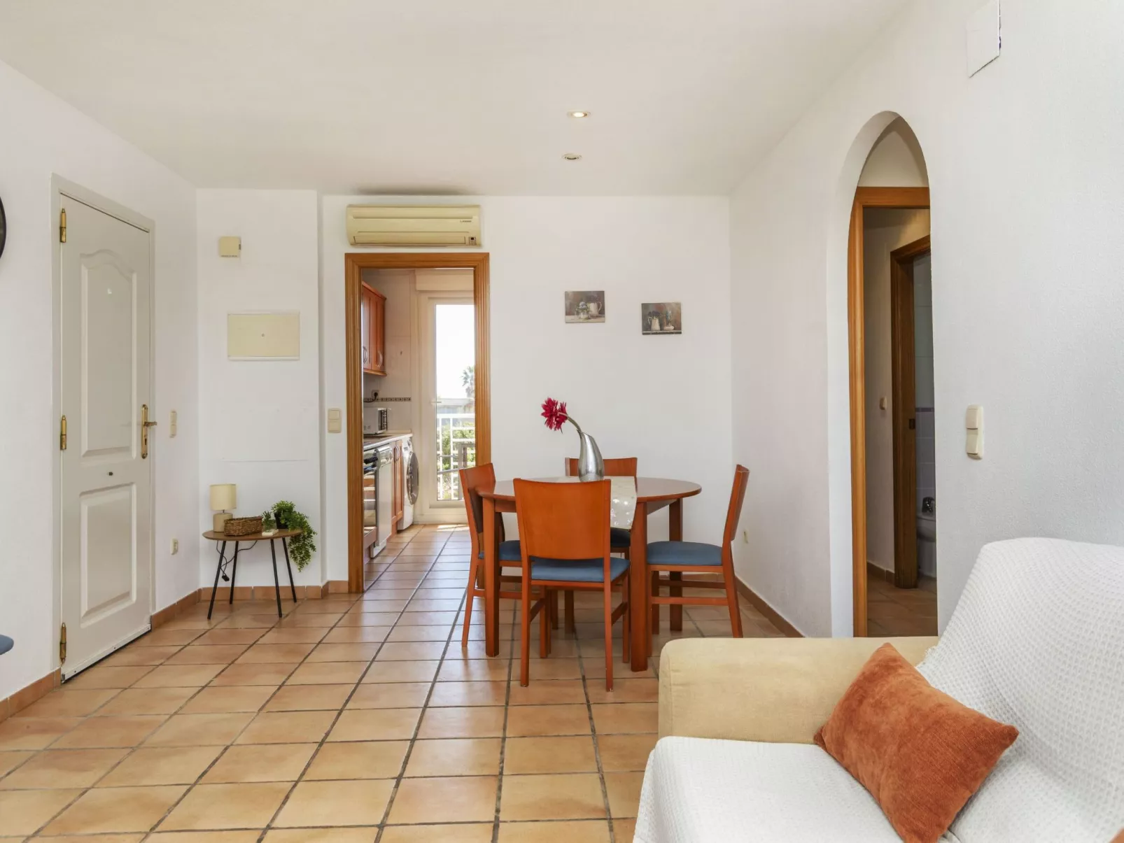 Montero Golf V - Binnen