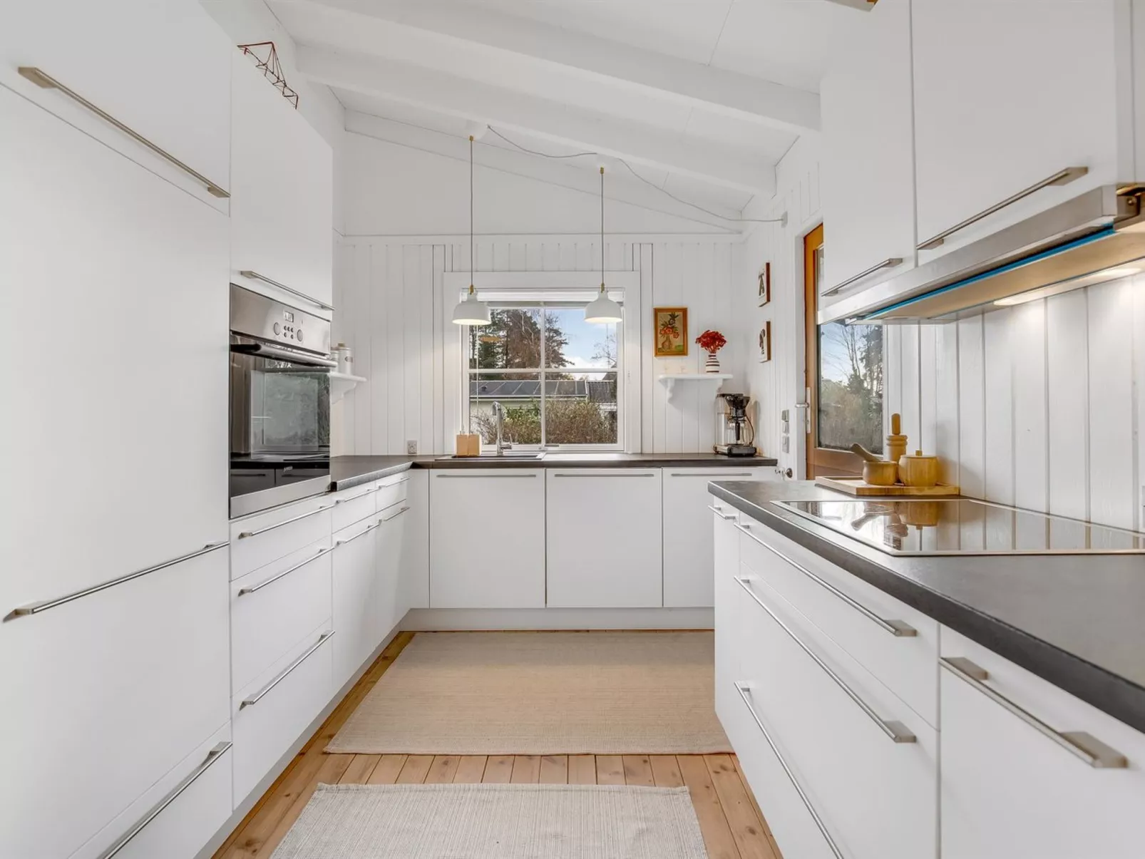 "Anelle" - 100m from the sea - Binnen