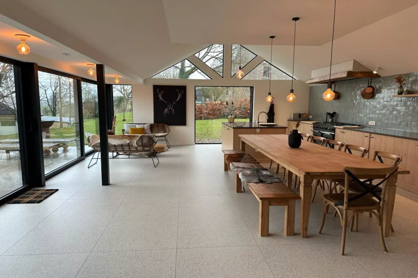 Le souffle des sapins - Eetkamer