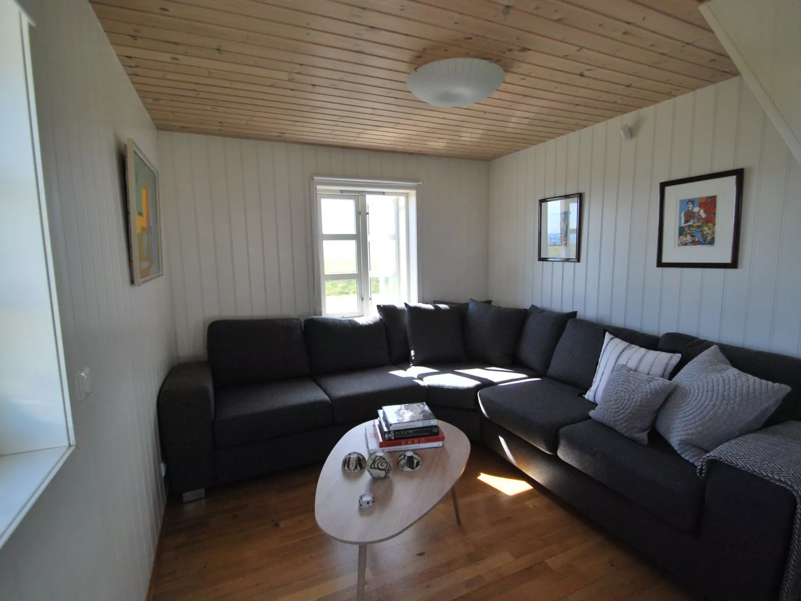 NO 1 in Island West. Best View Cottage. - Binnen