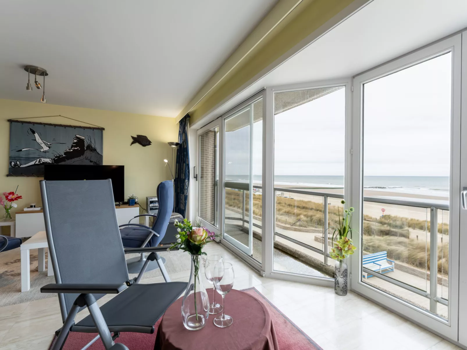 Mitsou with seaview - Binnen