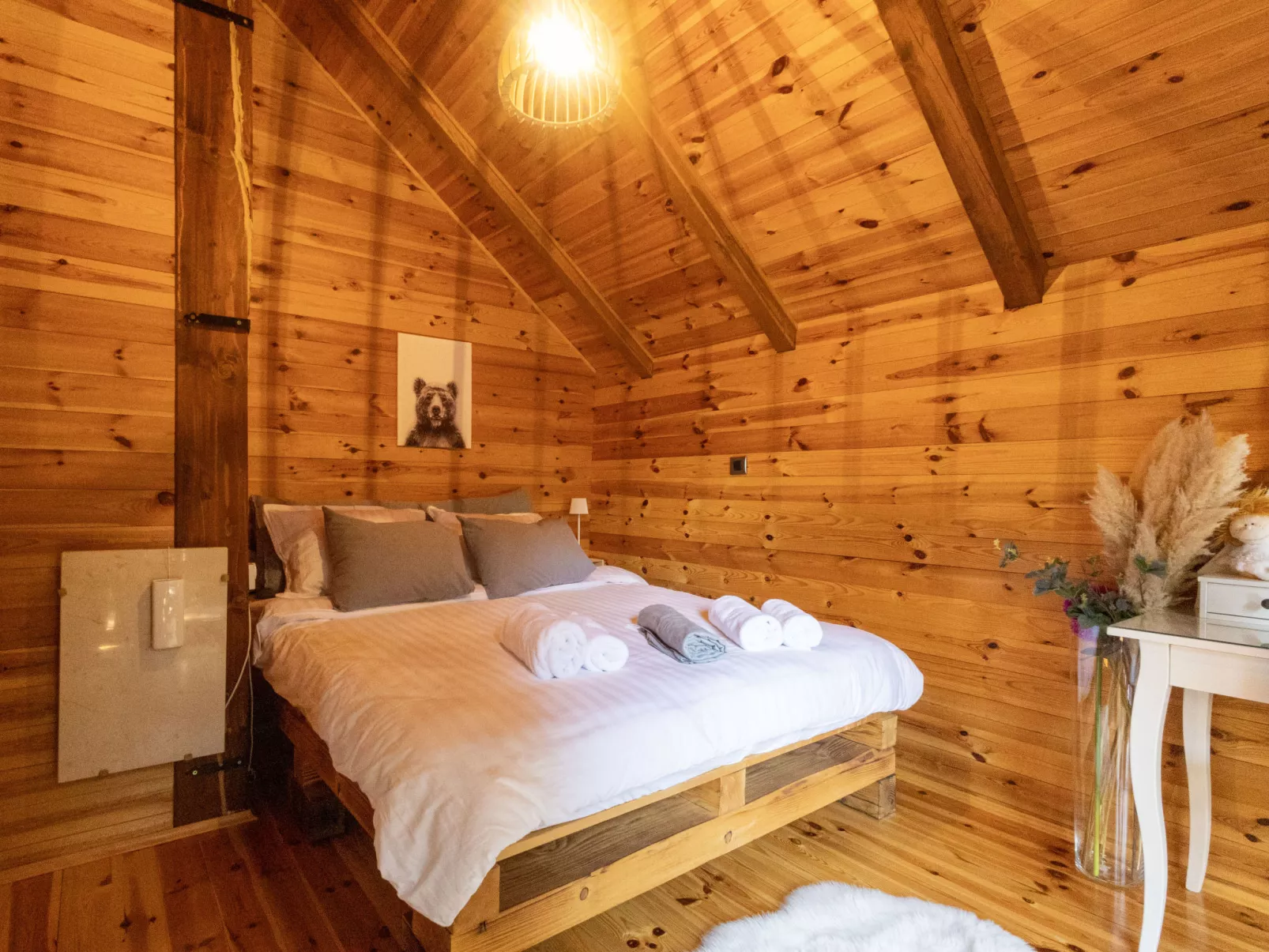 Hidden Heaven - Binnen