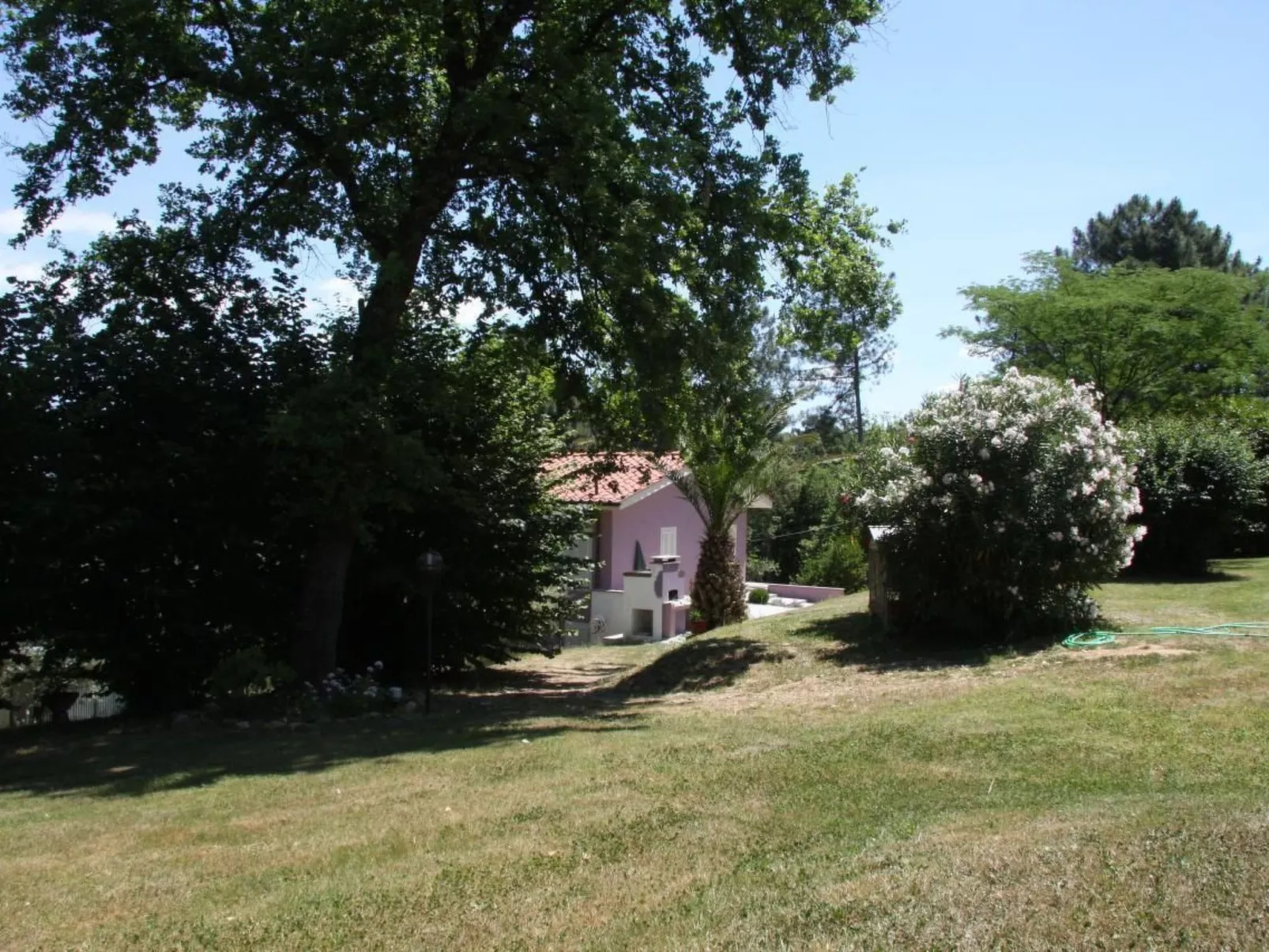 In Basetti mit Garten und Grill - Image-tags.info