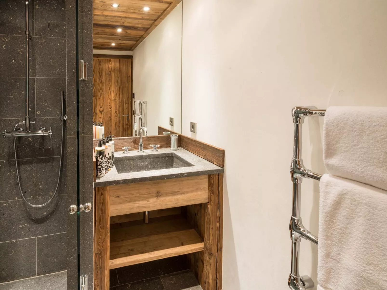 Chalet Genepy - Binnen