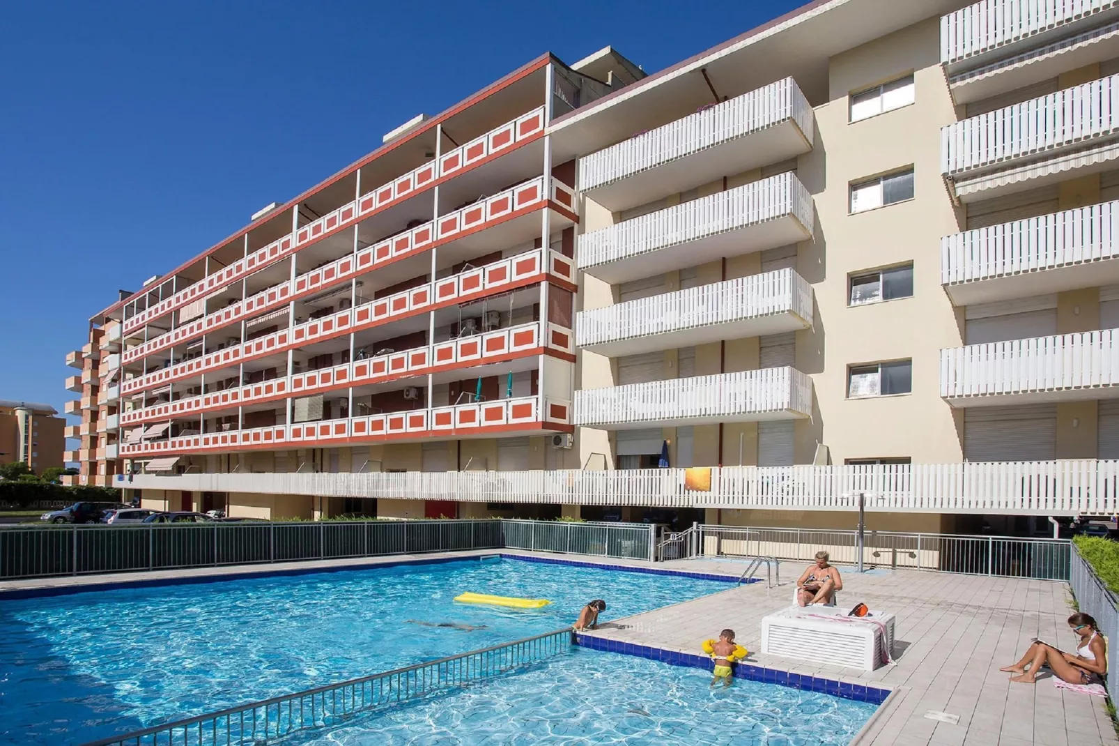 Holiday 255C - Buitenkant zomer