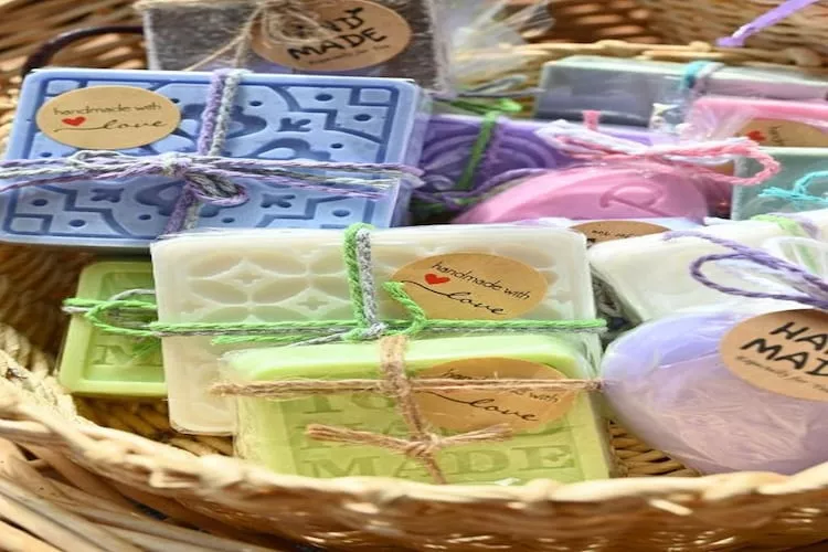 Lavanda Land - Villa Tanya Mrežnica - Three Bedroom Holiday Home with Hot Tub - Buitenlucht