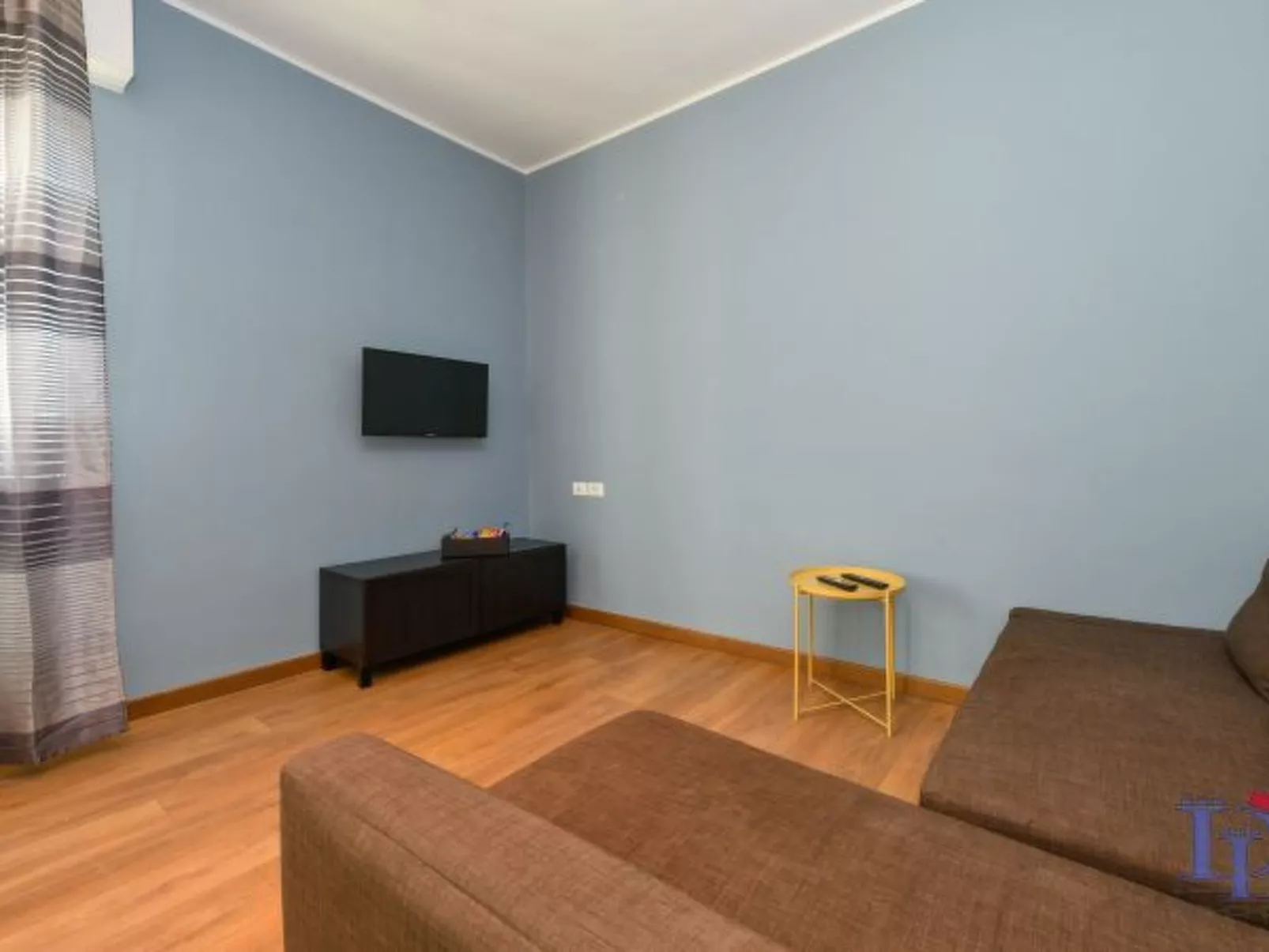 Desenzanoloft Smile on the Lake - Image-tags.info