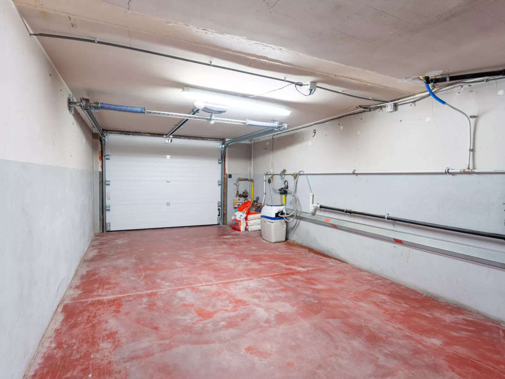 Wanderlust Belgium with parking - Buiten