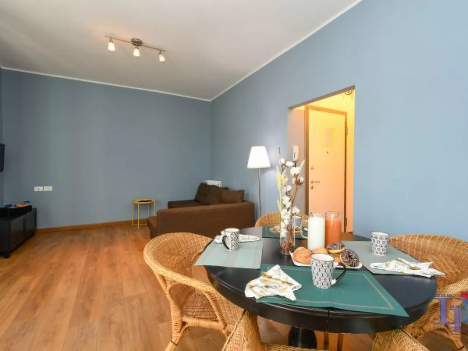 Desenzanoloft Smile on the Lake - Image-tags.info