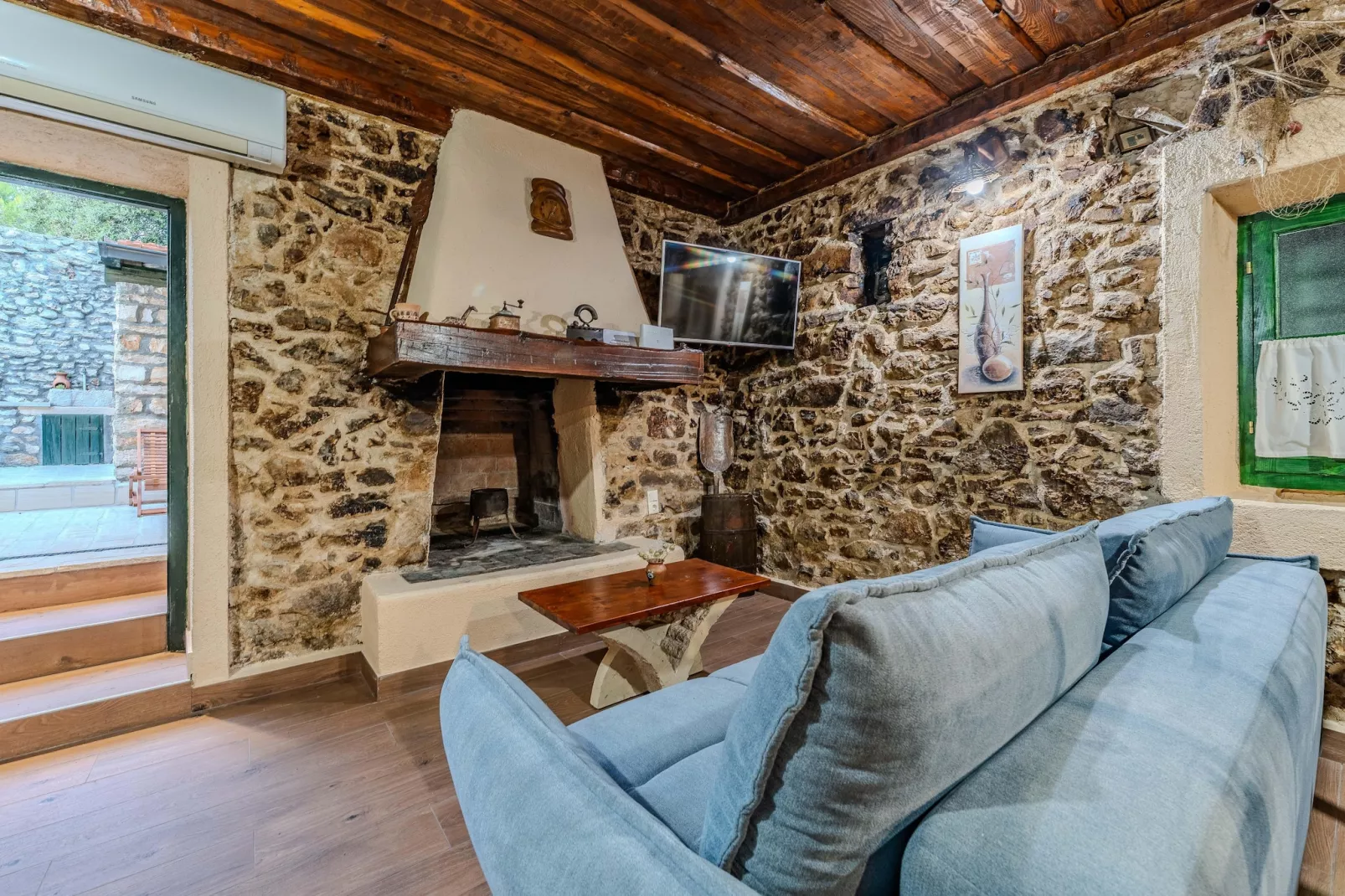 Dalmatian house Sukosan