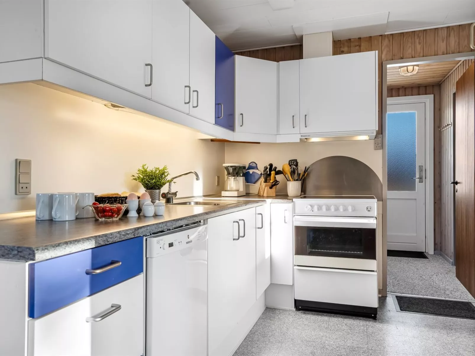 "Enken" - 450m from the sea - Binnen