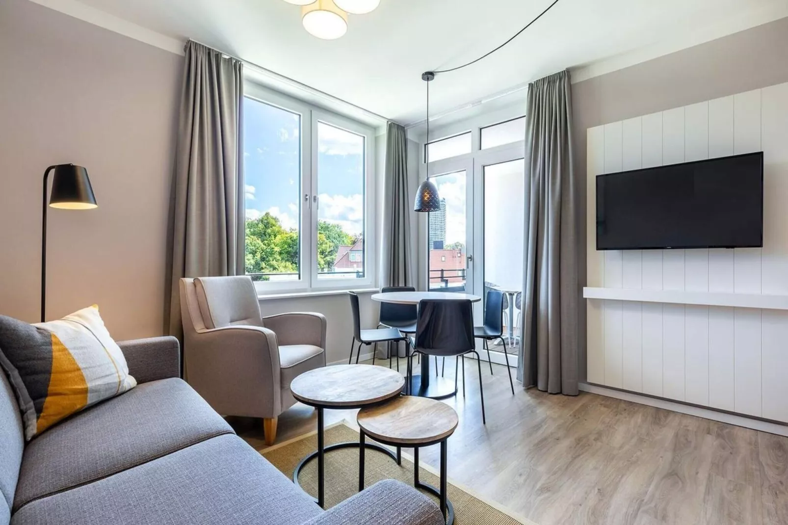 Modern verblijf met balkon voor het hele gezin