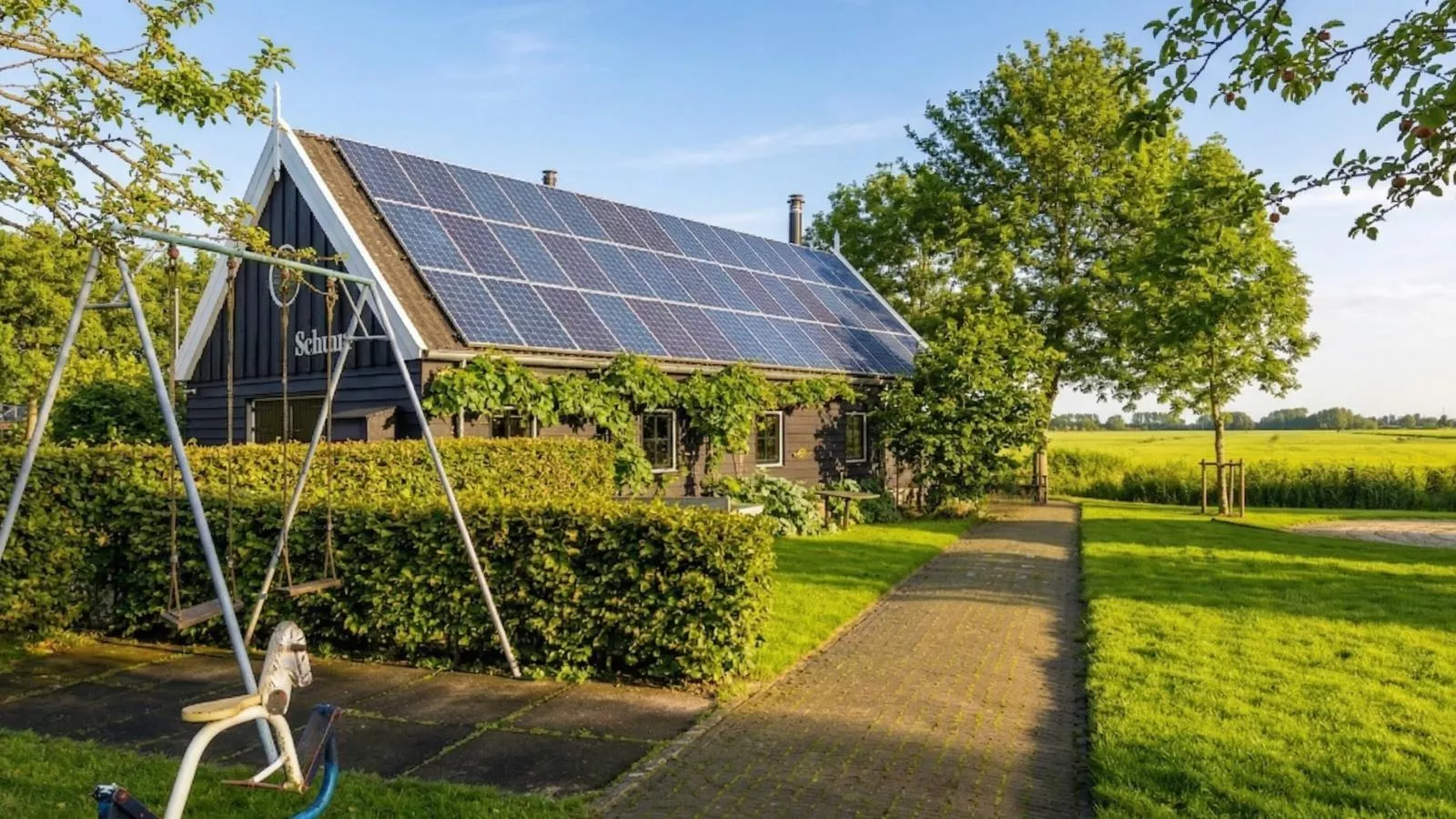 De Schuur - Buitenkant zomer