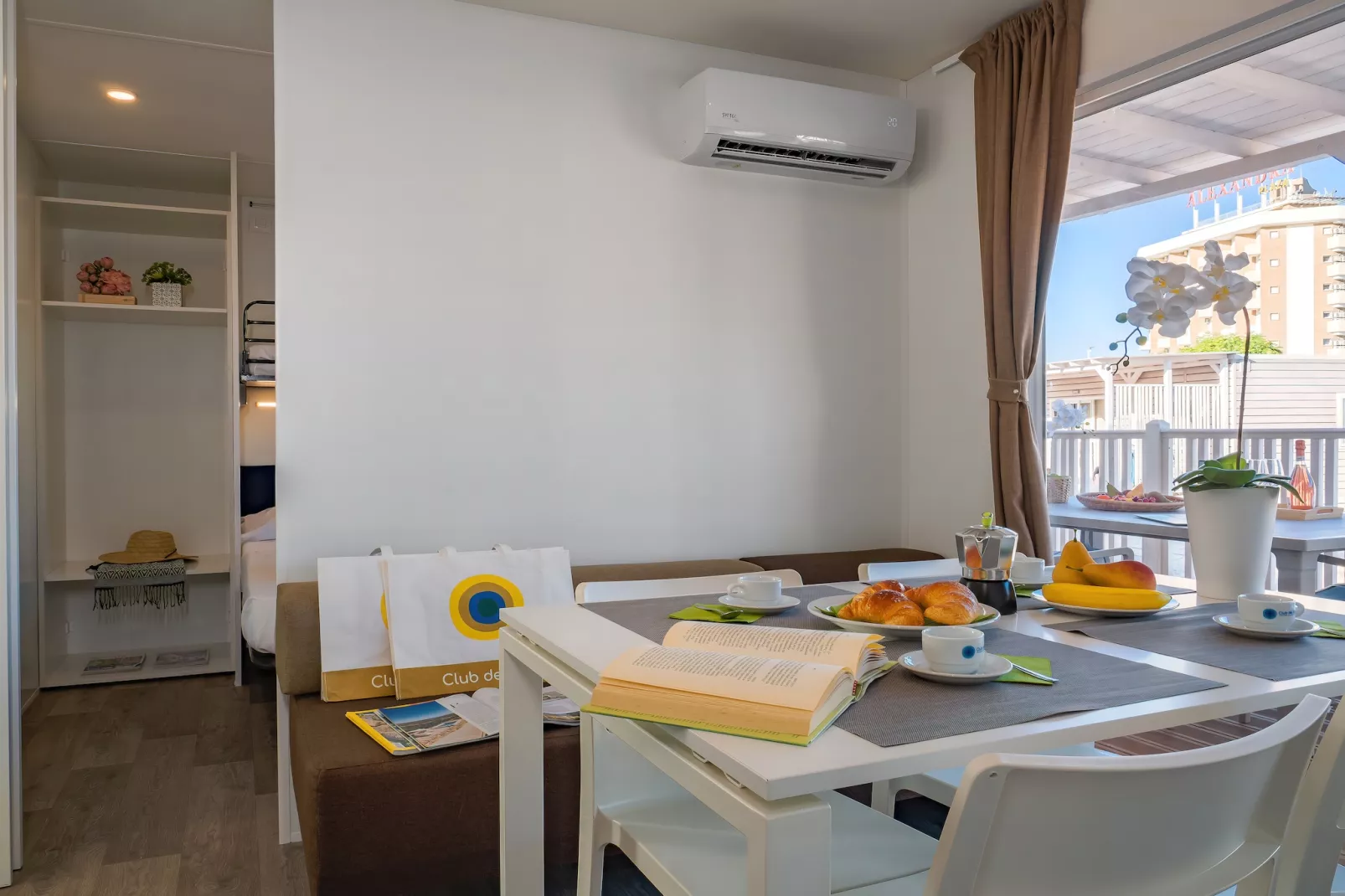 Club del Sole Tenuta Primero Grado Family Collection - LODGE SUPERIOR - Eetkamer