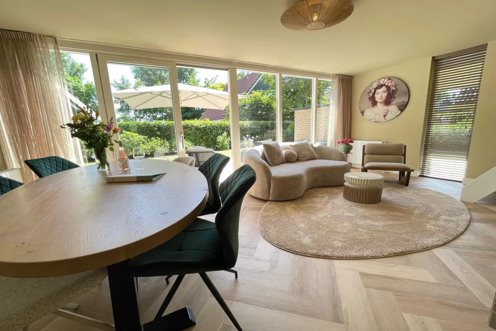 Zon in de duinen - 33 - Eetkamer