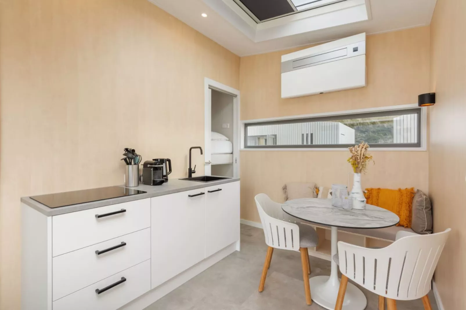 Droomvilla Beach Houses Zandvoort - Zeezicht - Eetkamer