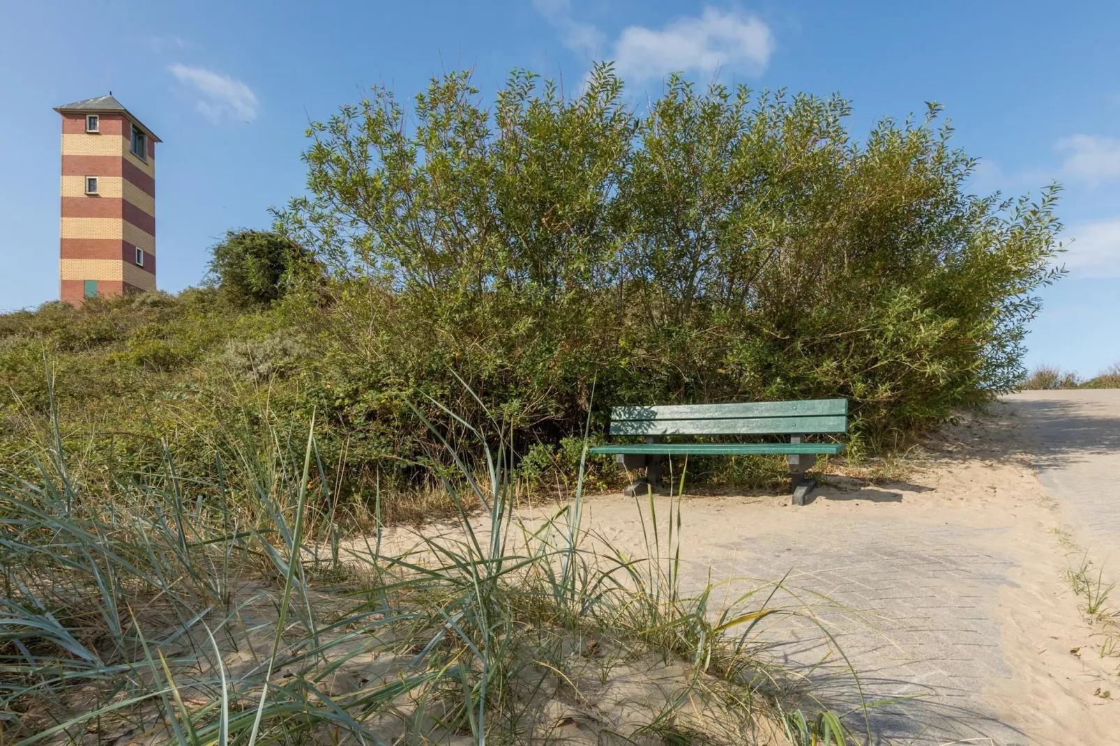 Beach sleep house near Dishoek directly by the sea with panoramic view and terrace, number 342 - Gebieden zomer 5km