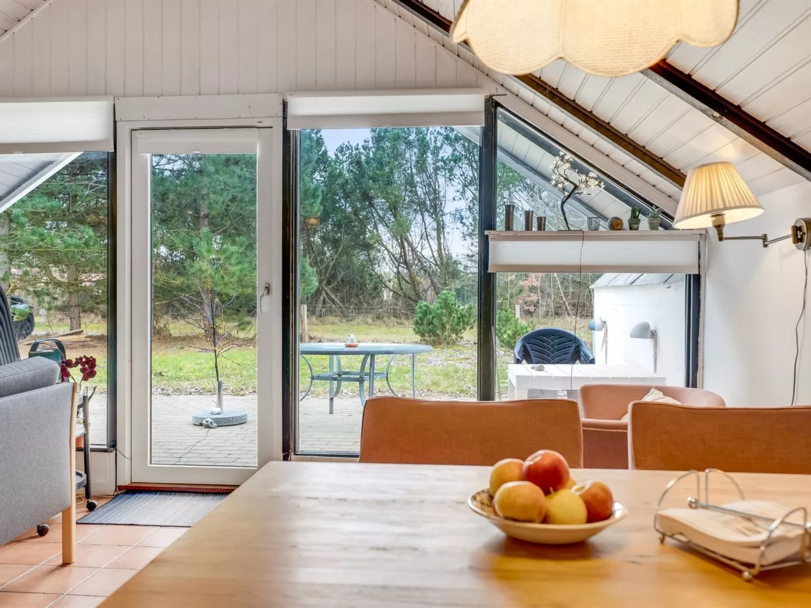 "Arnfin" - 160m from the sea - Binnen