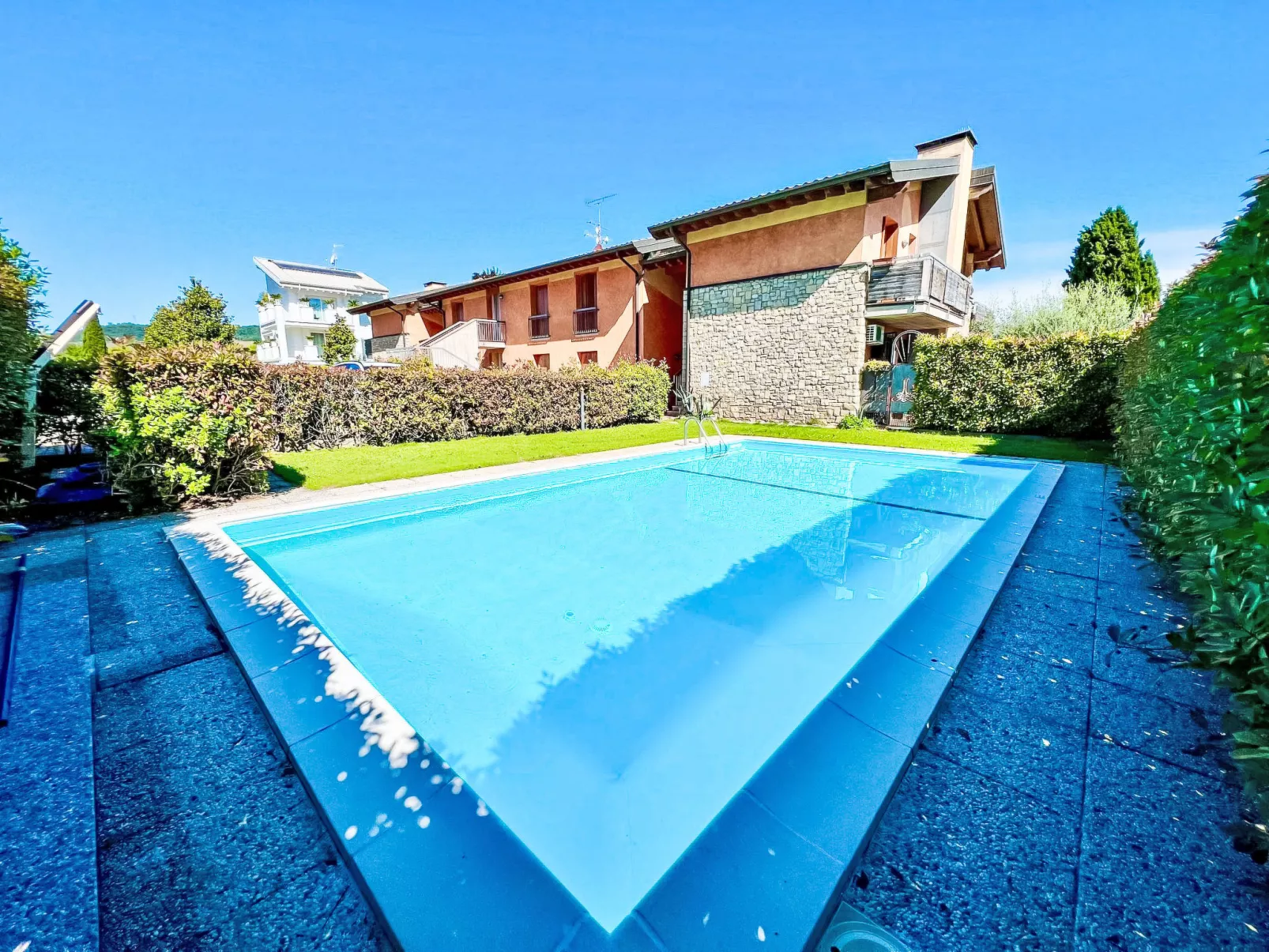 Parma House - Buiten