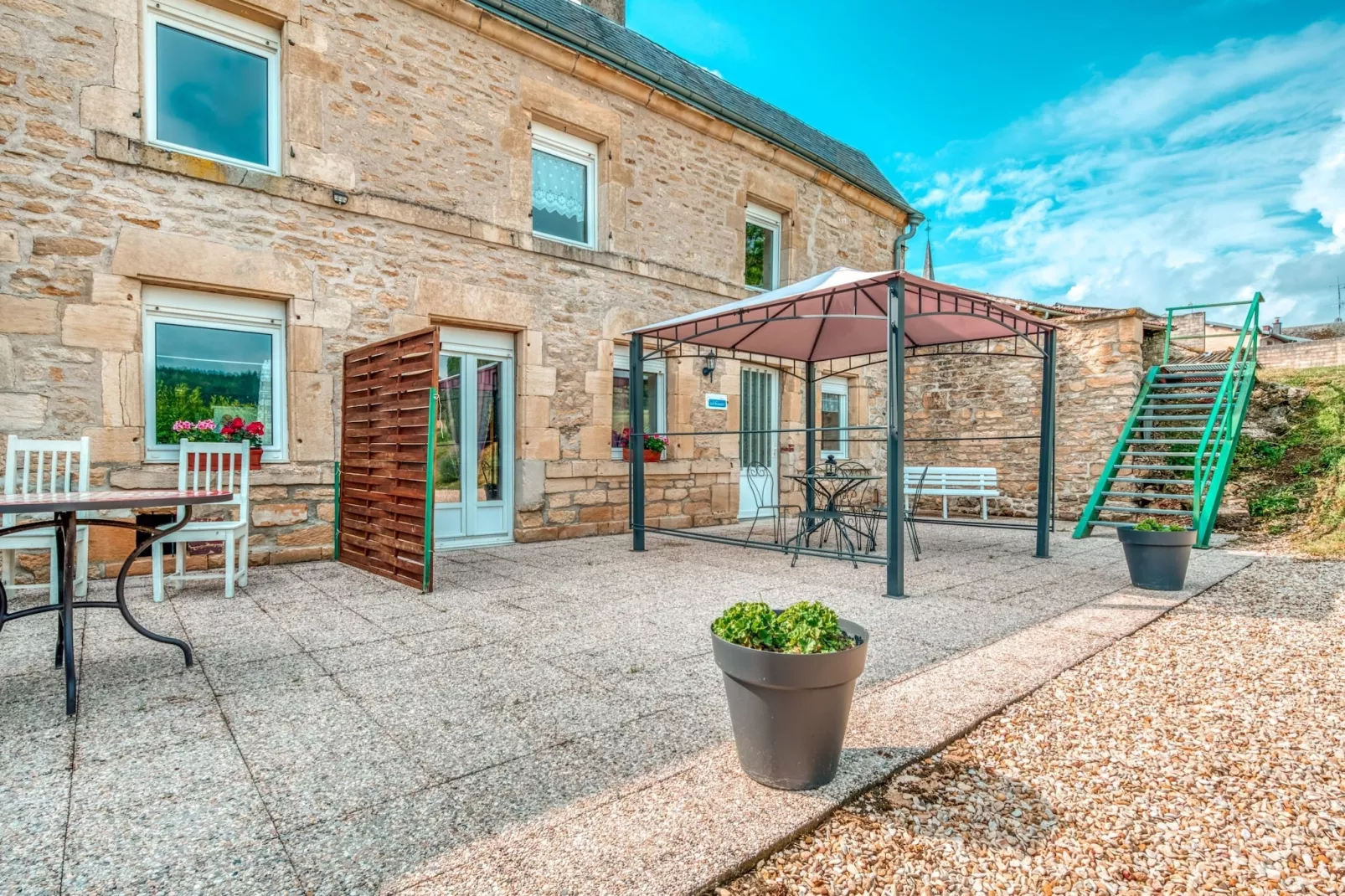 Gite Nouartais - Terrasbalkon