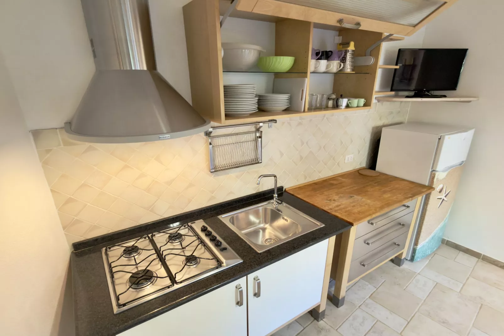 Res Abbaechelu Santa Margherita Trilo - Keuken