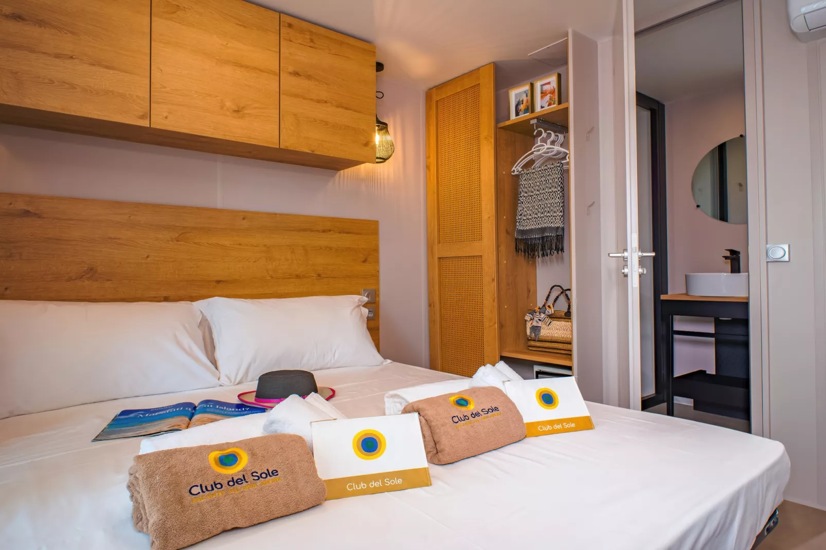 MILANO MARITTIMA BOUTIQUE RESORT - LODGE DELUXE DOG - Slaapkamer