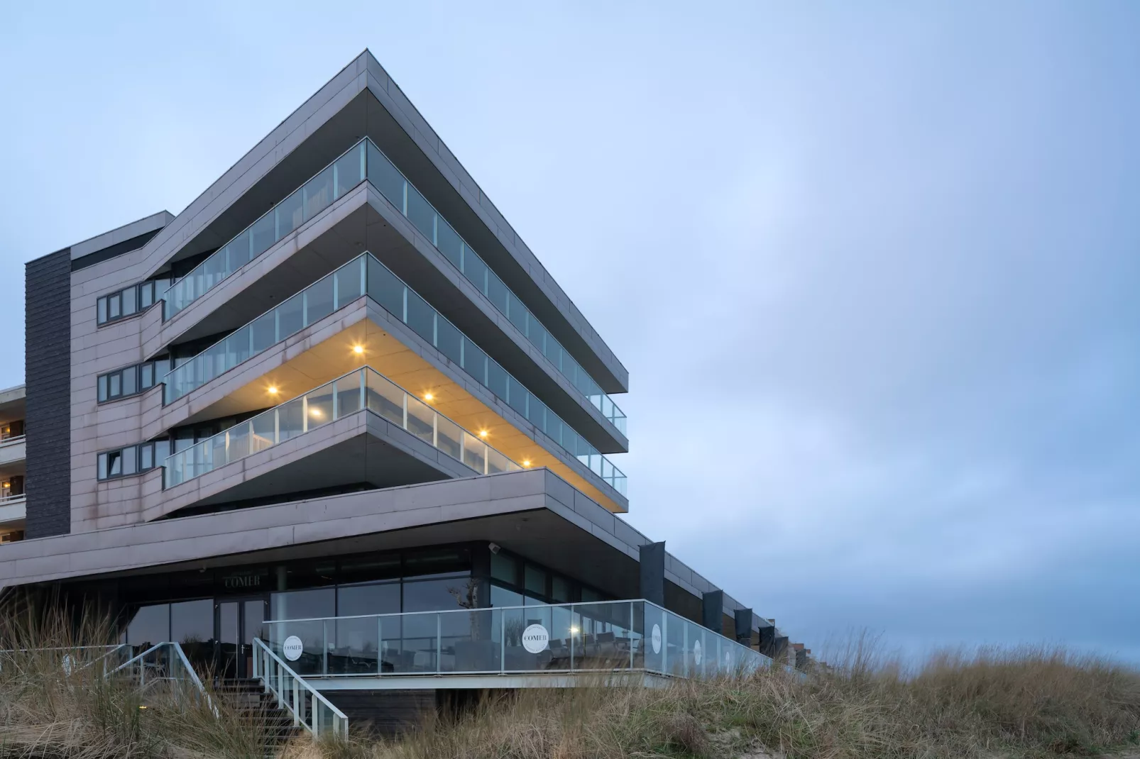 Droomsuites Egmond aan Zee - 8 person penthouse - Buitenkant zomer