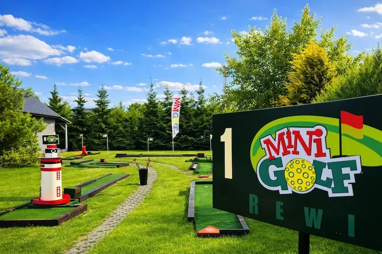 Holiday luxury apartment in Rewal - Tuinen zomer