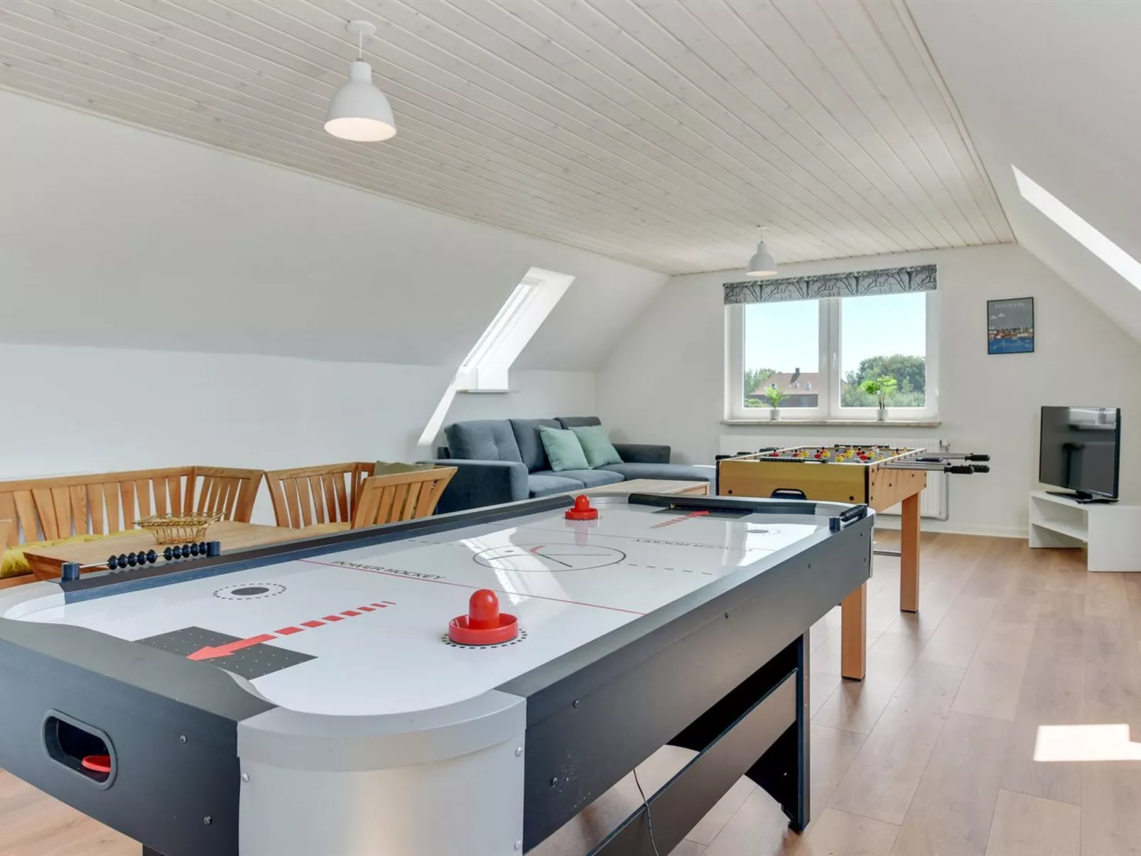 "Iina" - 13km from the sea - Binnen