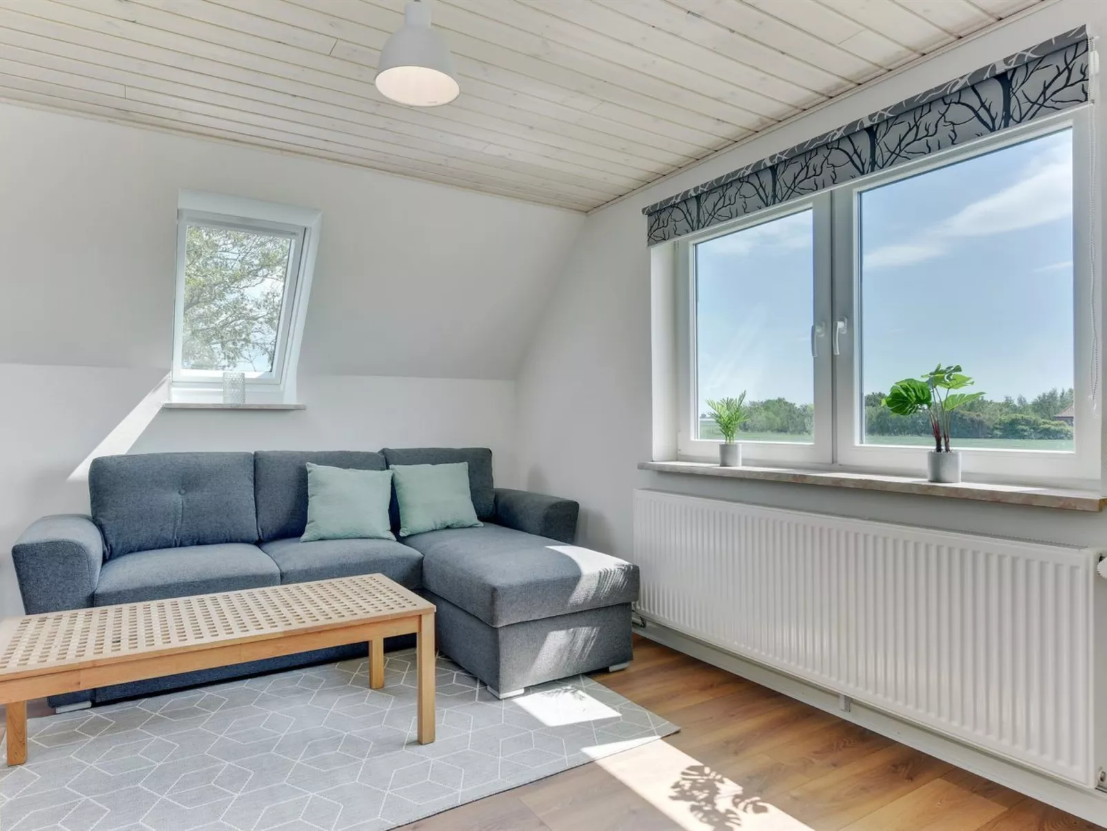 "Iina" - 13km from the sea - Binnen