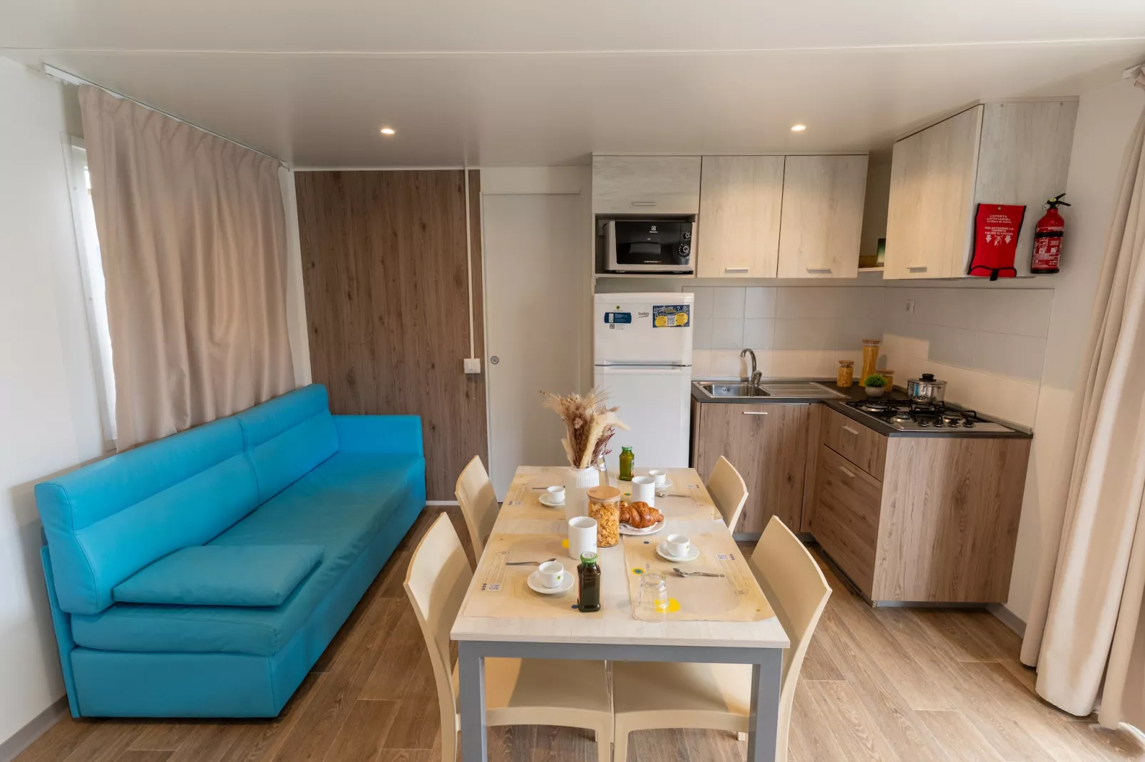 VIGNA SUL MAR FAMILY COLLECTION - LODGE DELUXE - Woonkamer