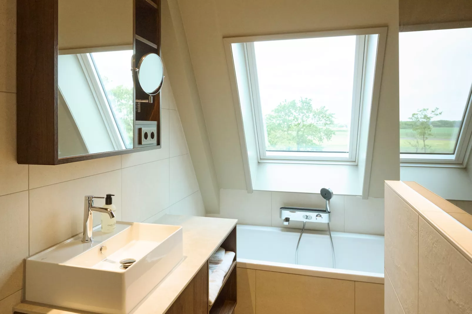 Droomsuites Texel - 6 persoons apartement - Badkamer