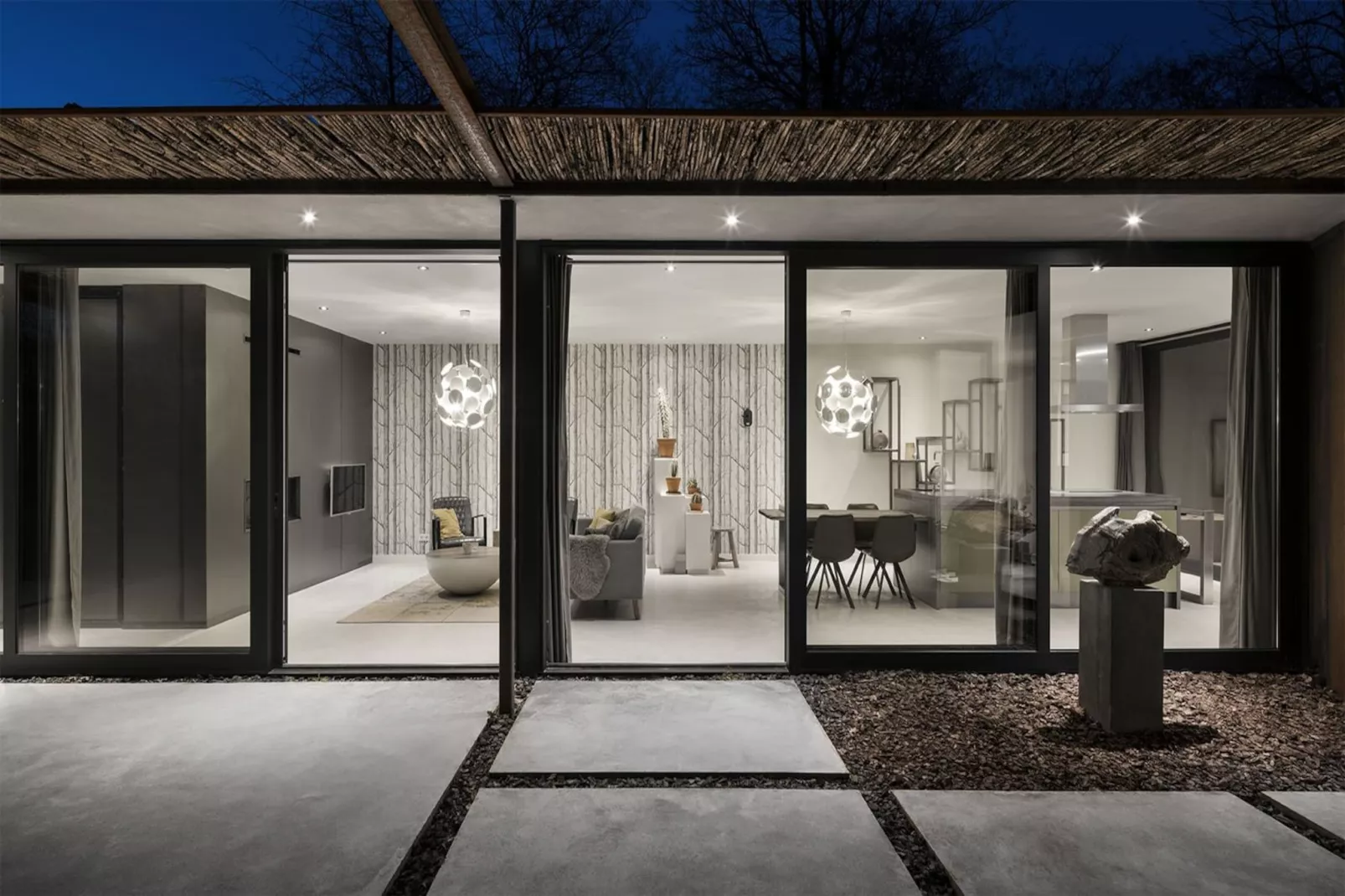 Stalen Boshuis - Buitenkant zomer