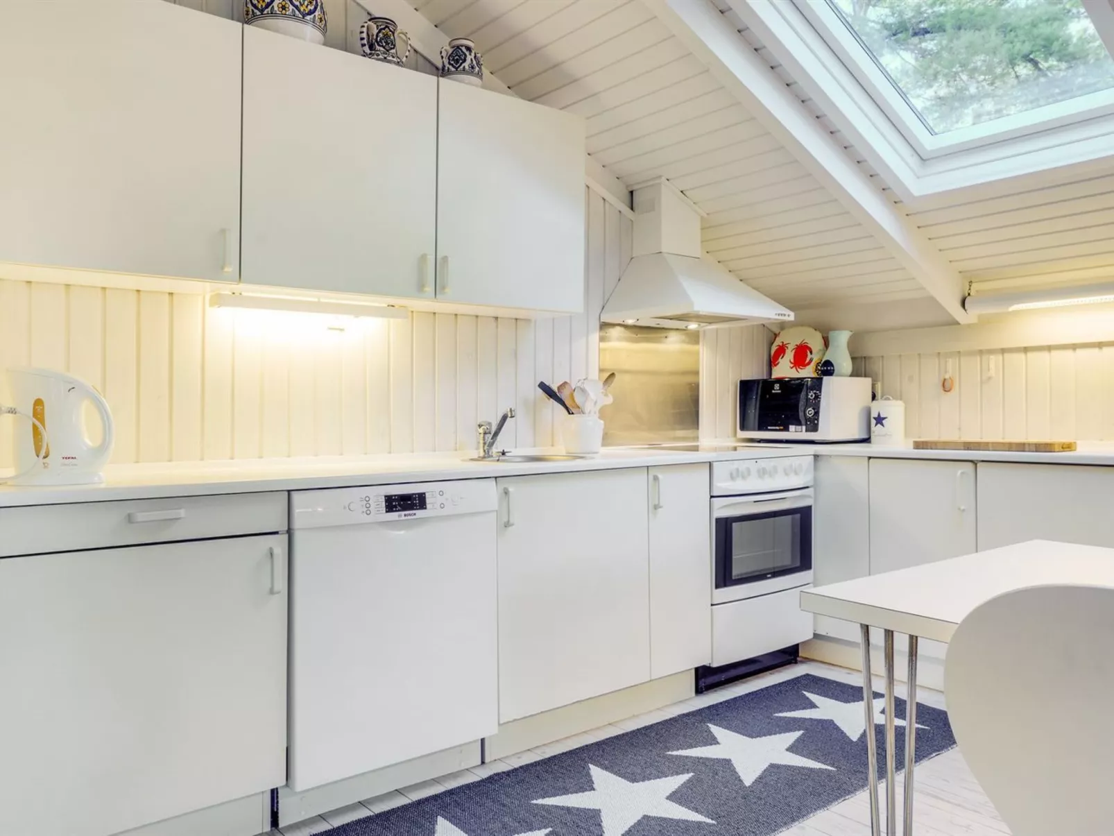 "Helmtrud" - 500m from the sea - Binnen