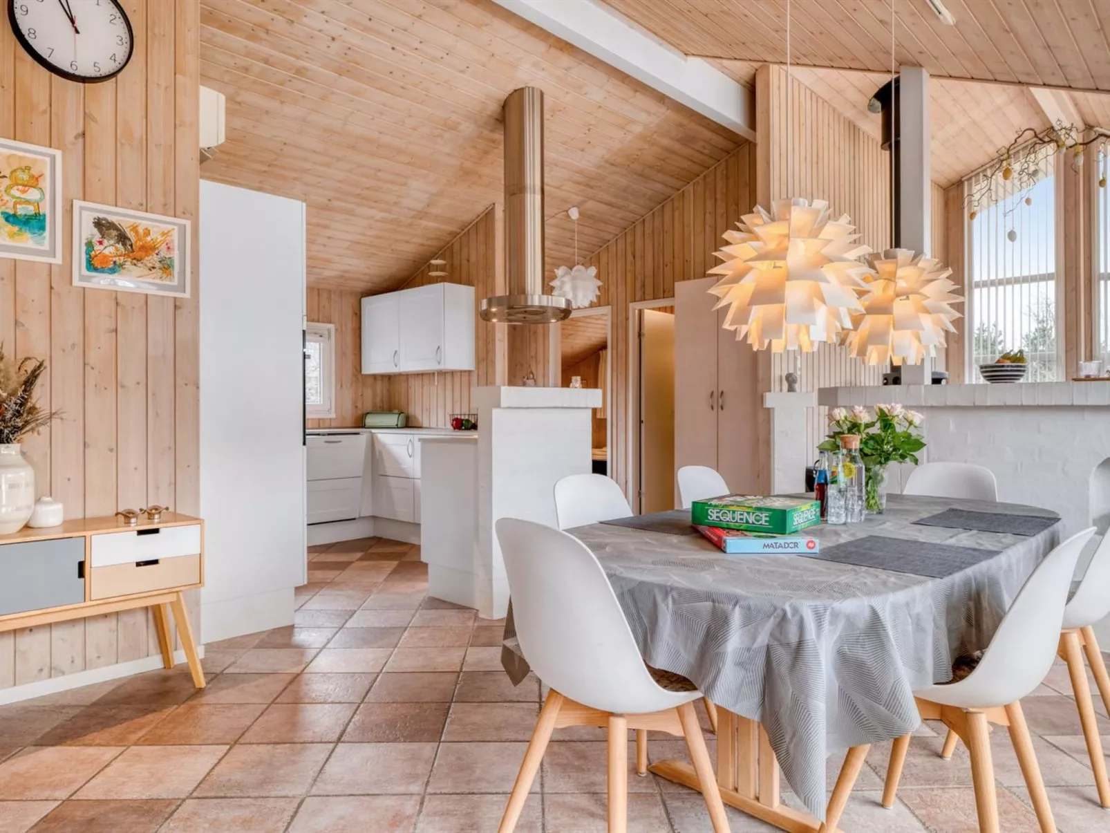 "Gunborg" - 2.5km from the sea - Binnen