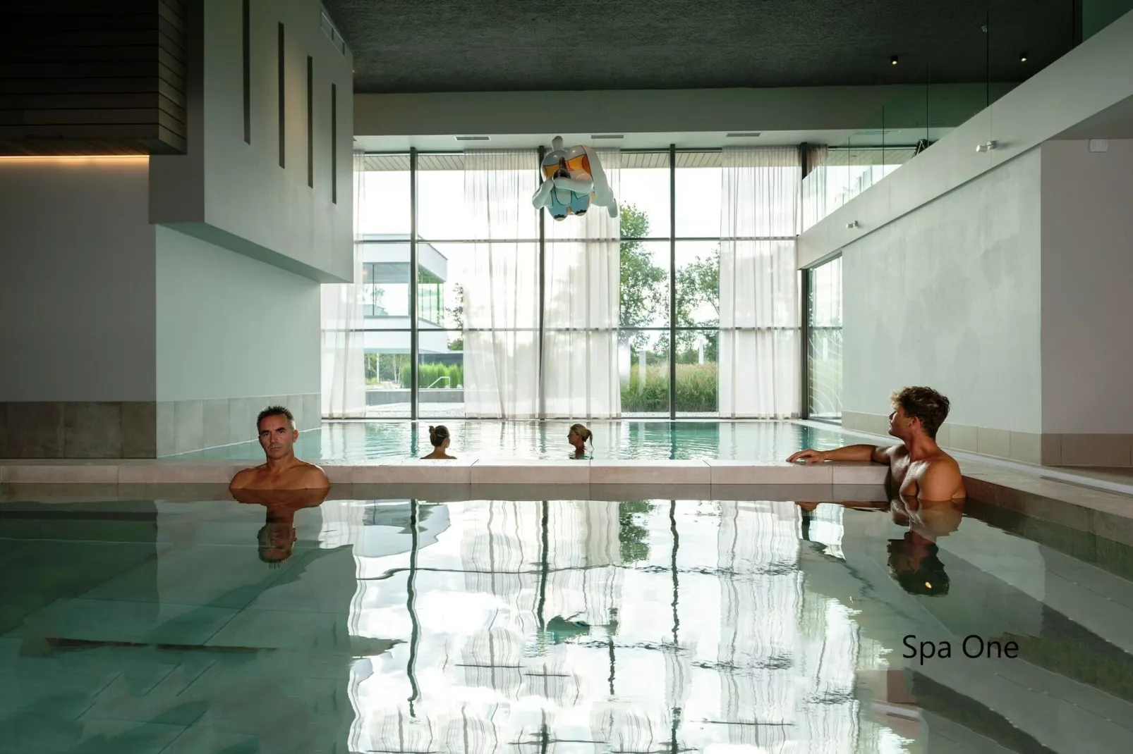 Stalen Boshuis - Zwembad