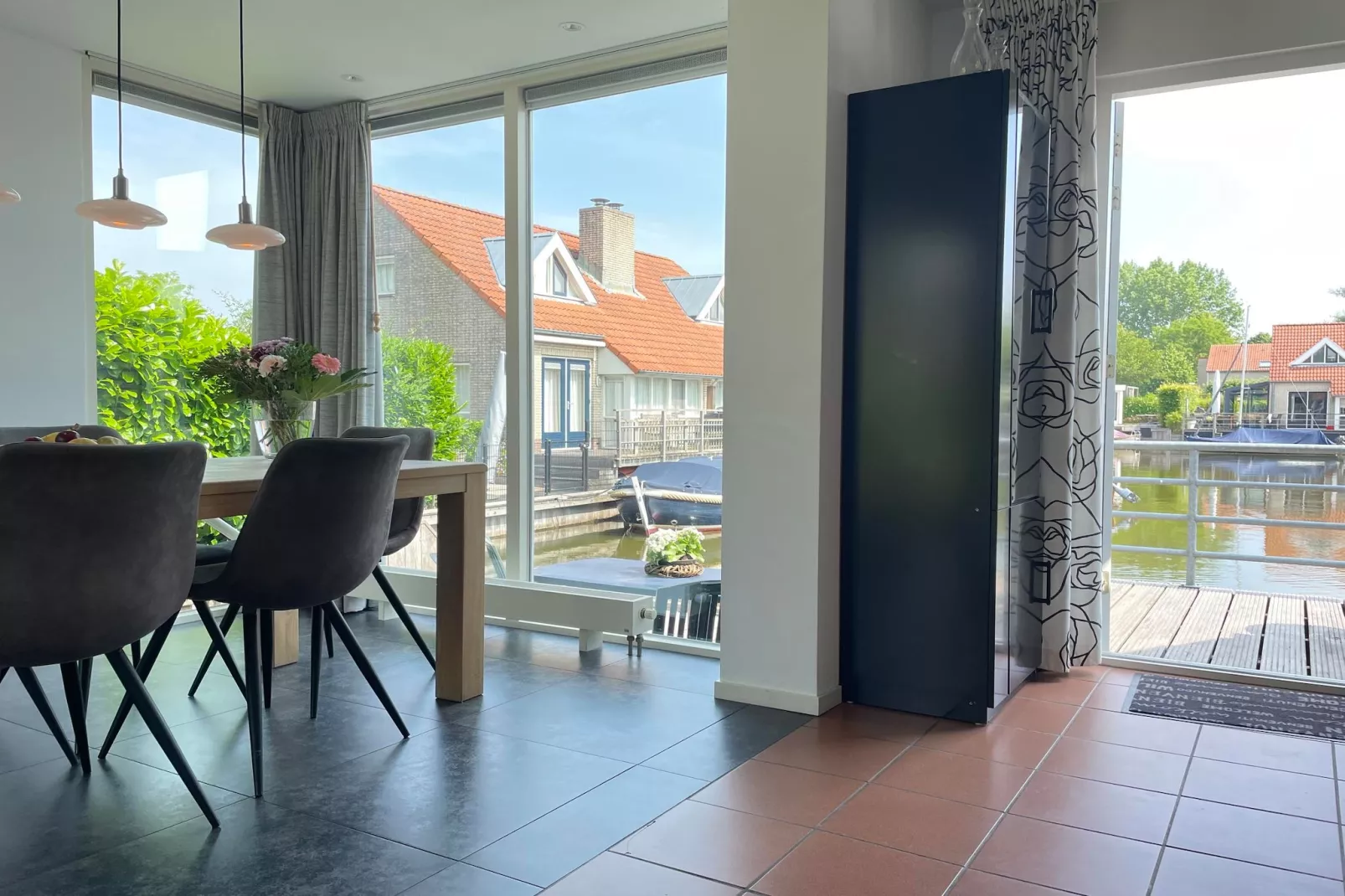 Watervilla de Rietzanger - Eetkamer