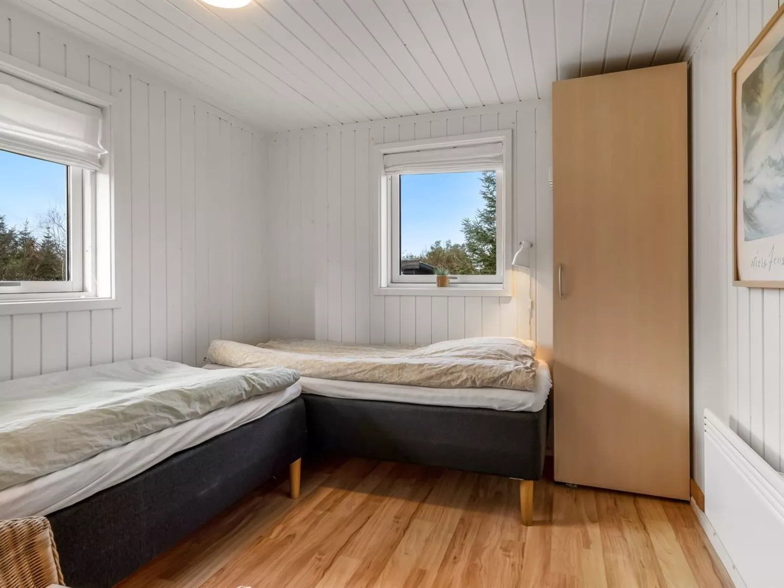 "Bylgja" - 1.7km from the sea - Binnen