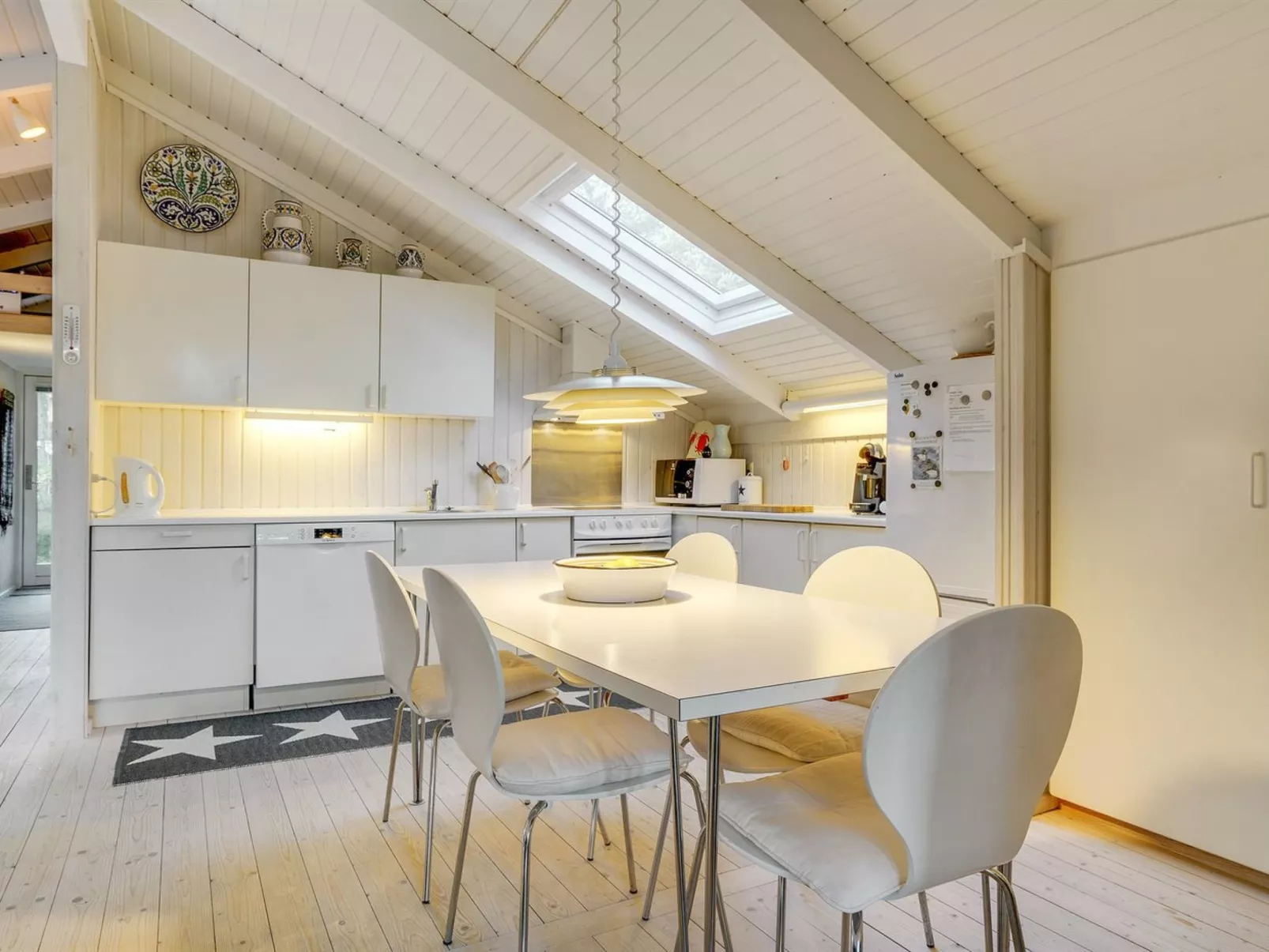 "Helmtrud" - 500m from the sea - Binnen