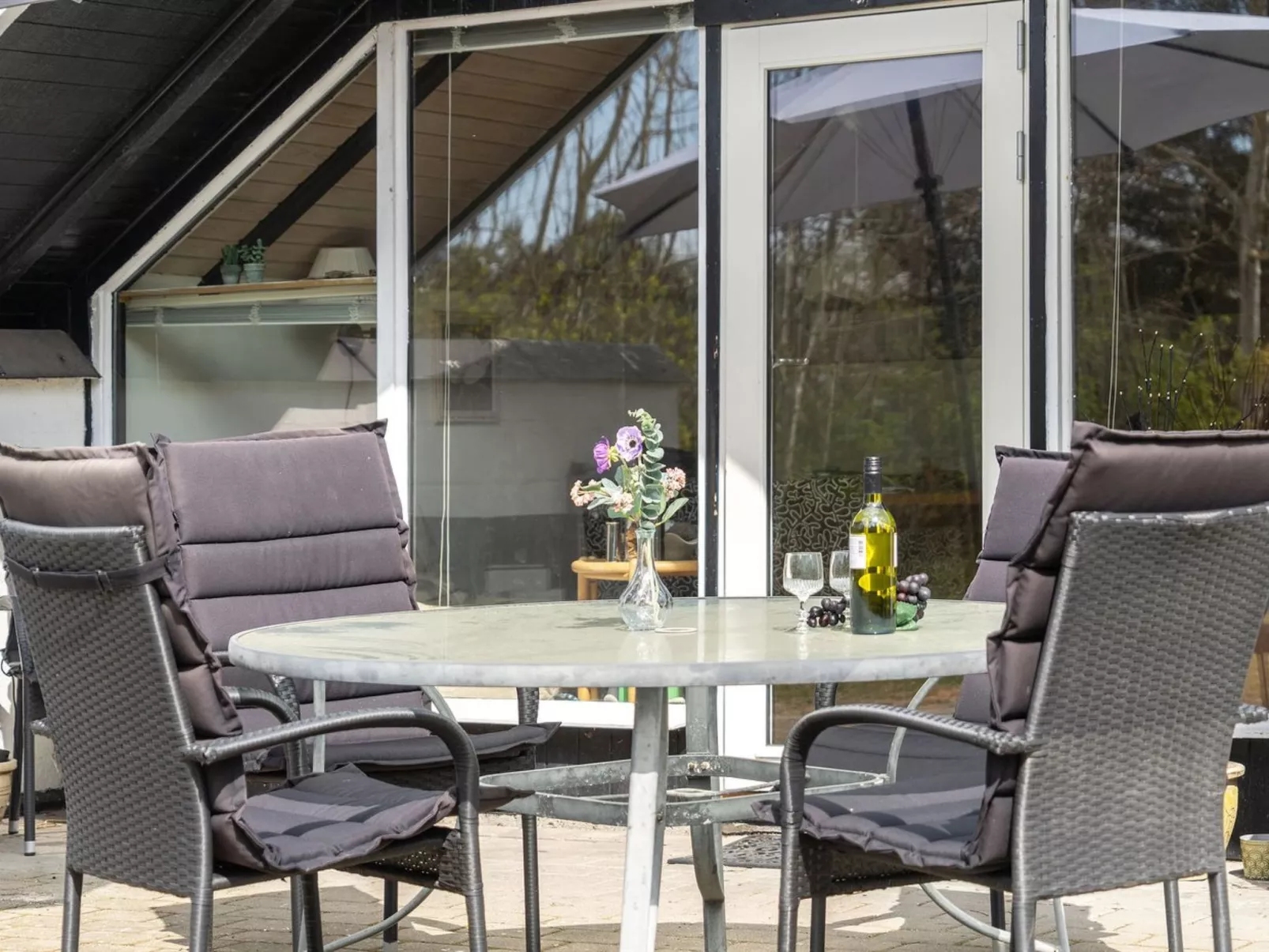 "Arnfin" - 160m from the sea - Buiten