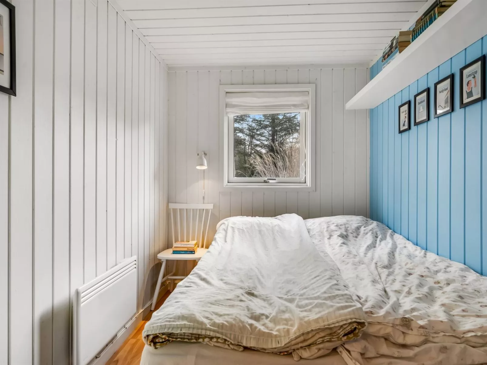 "Bylgja" - 1.7km from the sea - Binnen