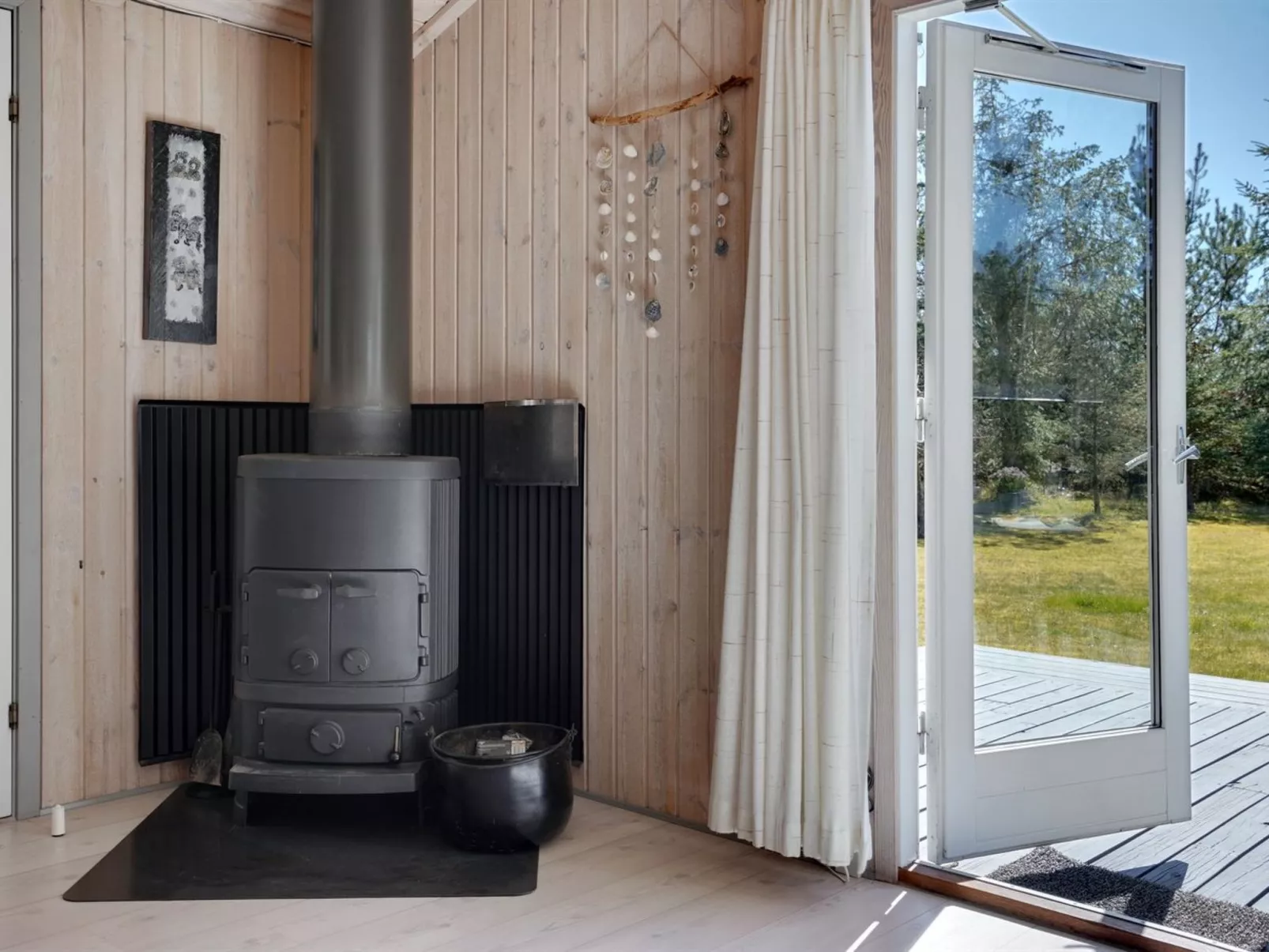 "Akka" - 2km from the sea - Binnen