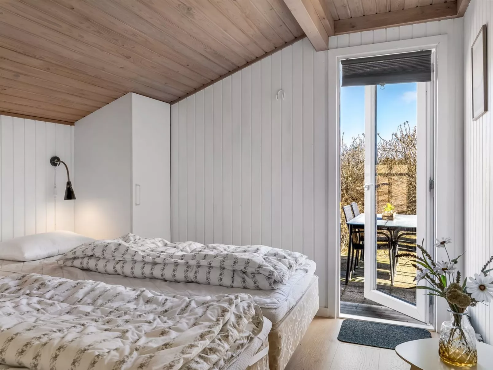 "Greta" - 2.5km from the sea - Binnen